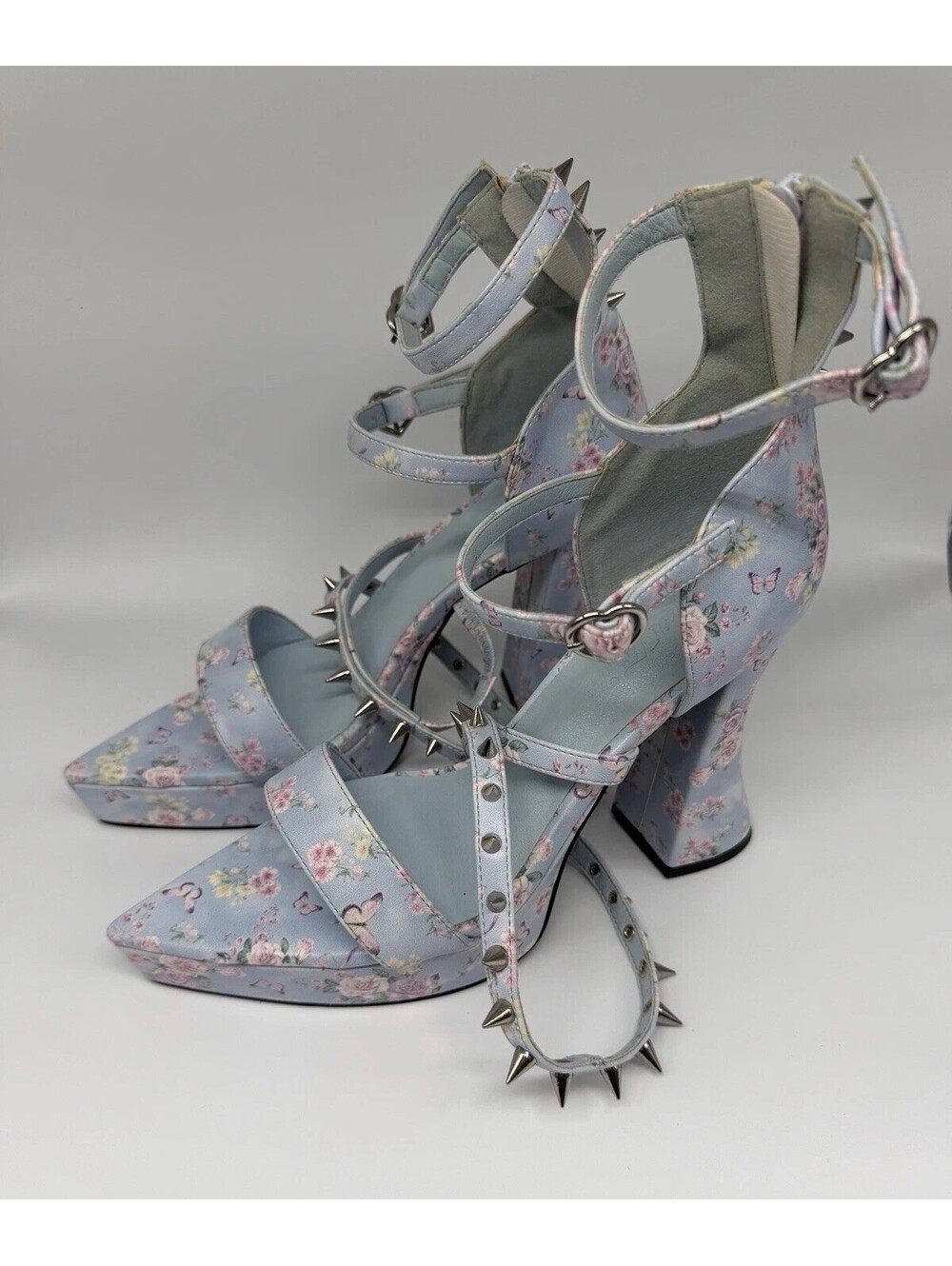 Sugar Thrillz Love and War Studded Floral Cottagecore Heels Fairy 8 NWOT *read* - Picture 2 of 9